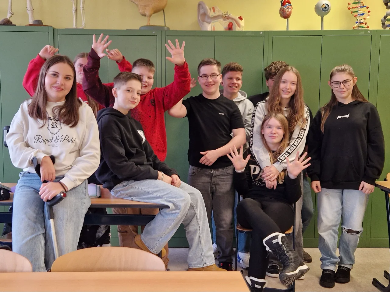Der 2. Platz und 500 Euro geht an die Klasse NAWI 8 der Dreiklang Oberschule in Schwedt/Oder.
